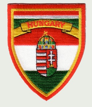 Felvasalható hímzett piros-fehér-zöld pajzs matrica Hungary felírattal (6X7,5cm cm) Felvasalható hímzett piros-fehér-zöld pajzs matrica Hungary felírattal (6X7,5cm cm)