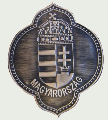 Ón csúcsos címer hűtőmágnes (8,5 X 7cm) Ón csúcsos címer hűtőmágnes (8,5 X 7cm)