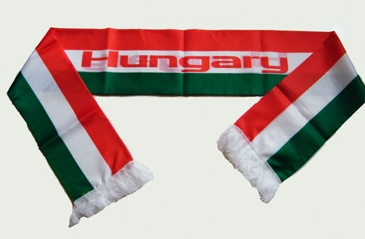Kétoldalú Hungary feliratú sál (160x17 cm) Kétoldalú Hungary feliratú sál (160x17 cm)