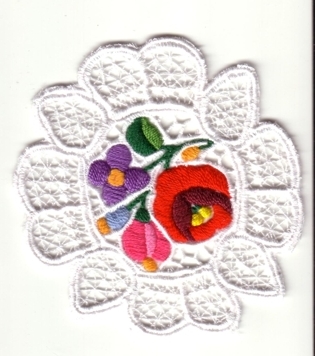 Kalocsai kerek terítő III. 10 cm átmérő Kalocsai kerek terítő III. 10 cm átmérő