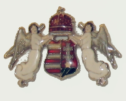 Fehér angyalos címeres jelvény (33x22 mm) Fehér angyalos címeres jelvény (33x22 mm)
