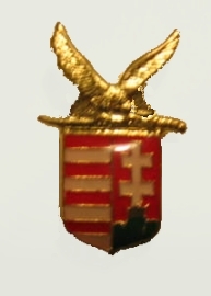 Magyar címeres turulos (18mm) jelvény Magyar címeres turulos (18mm) jelvény