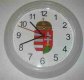 Műagyag fali�ra magyar c�merrel feh�r sz�nben (�tm�rő: 25 cm)